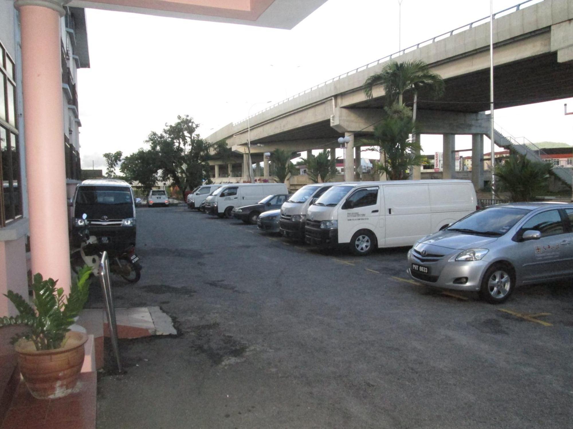 Hotel Damai Parit Buntar Dış mekan fotoğraf